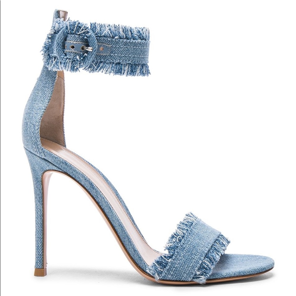 GIANVITO ROSSI Lola frayed denim sandals